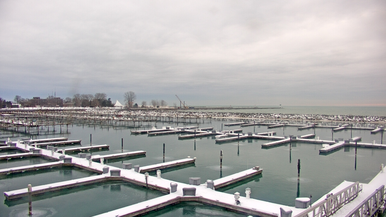 Thumbnail for current weather camera view from Waukegan Harbor and Marina in Waukegan, Illinois