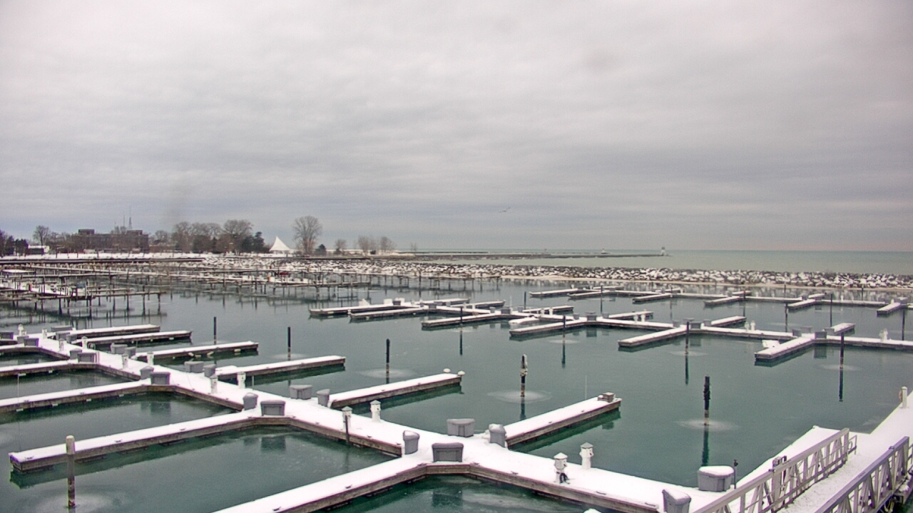 Thumbnail for current weather camera view from Waukegan Harbor and Marina in Waukegan, Illinois