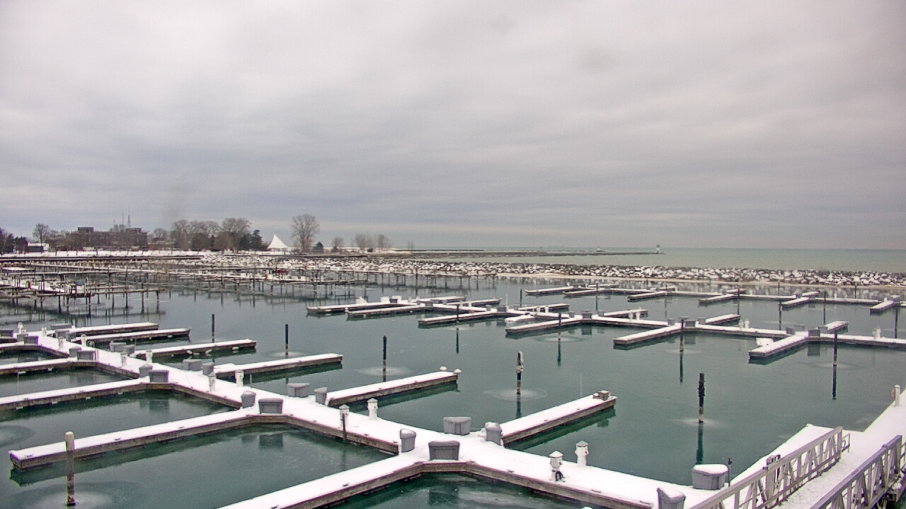 Thumbnail for current weather camera view from Waukegan Harbor and Marina in Waukegan, Illinois