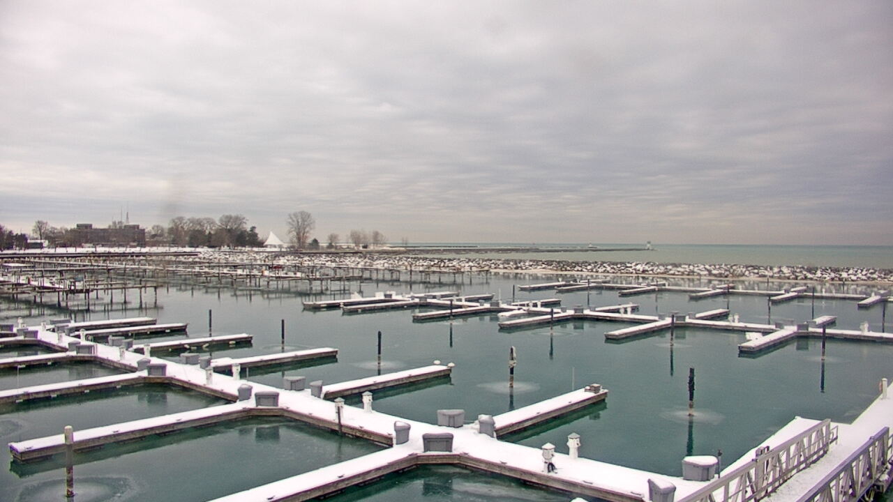 Thumbnail for current weather camera view from Waukegan Harbor and Marina in Waukegan, Illinois