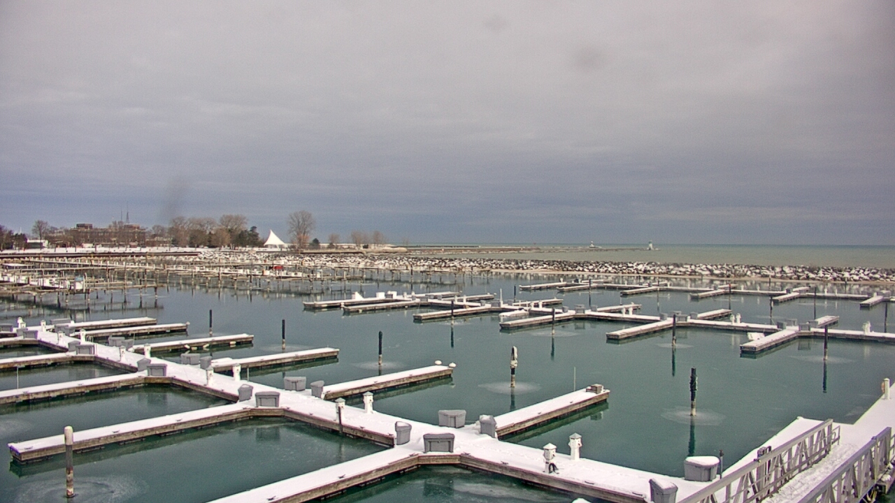 Thumbnail for current weather camera view from Waukegan Harbor and Marina in Waukegan, Illinois