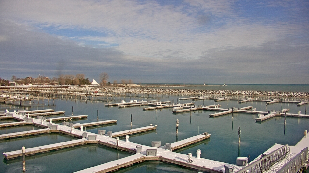Thumbnail for current weather camera view from Waukegan Harbor and Marina in Waukegan, Illinois