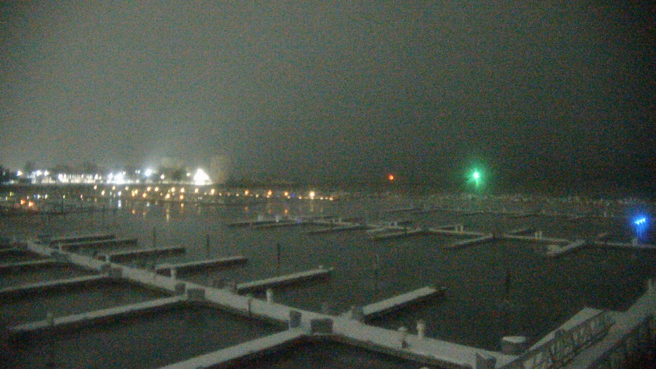 Thumbnail for current weather camera view from Waukegan Harbor and Marina in Waukegan, Illinois
