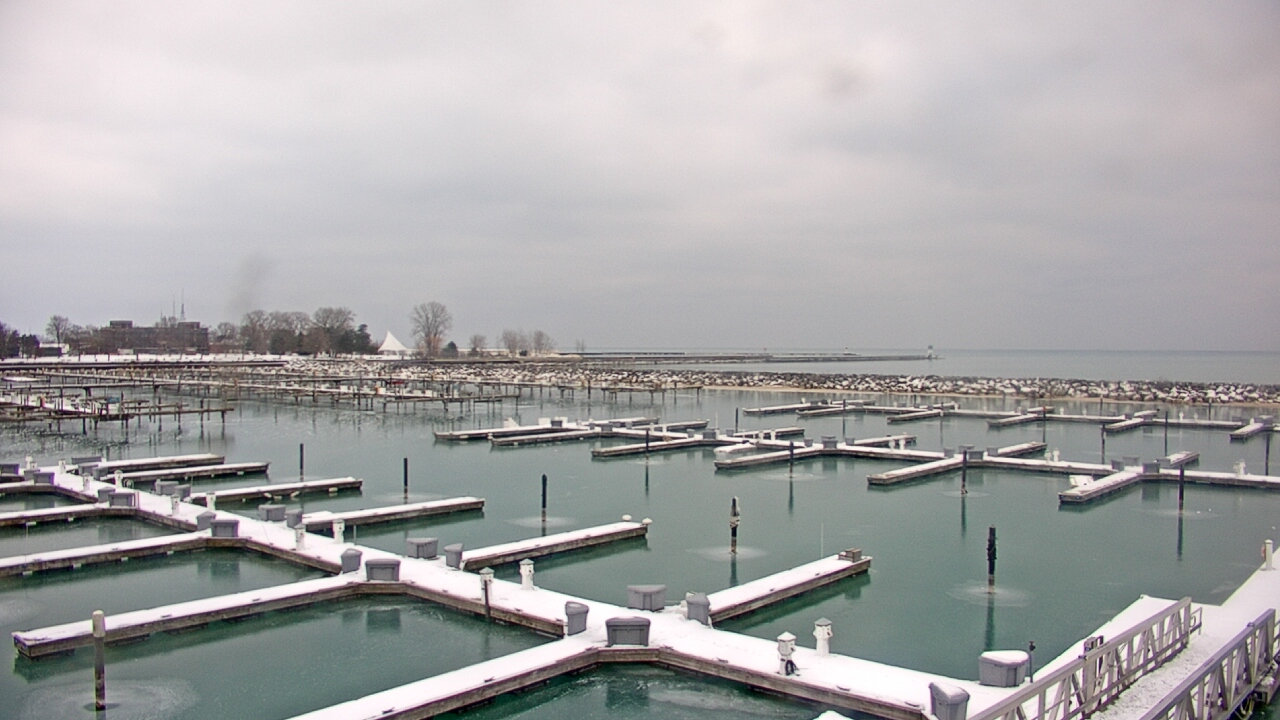 Thumbnail for current weather camera view from Waukegan Harbor and Marina in Waukegan, Illinois