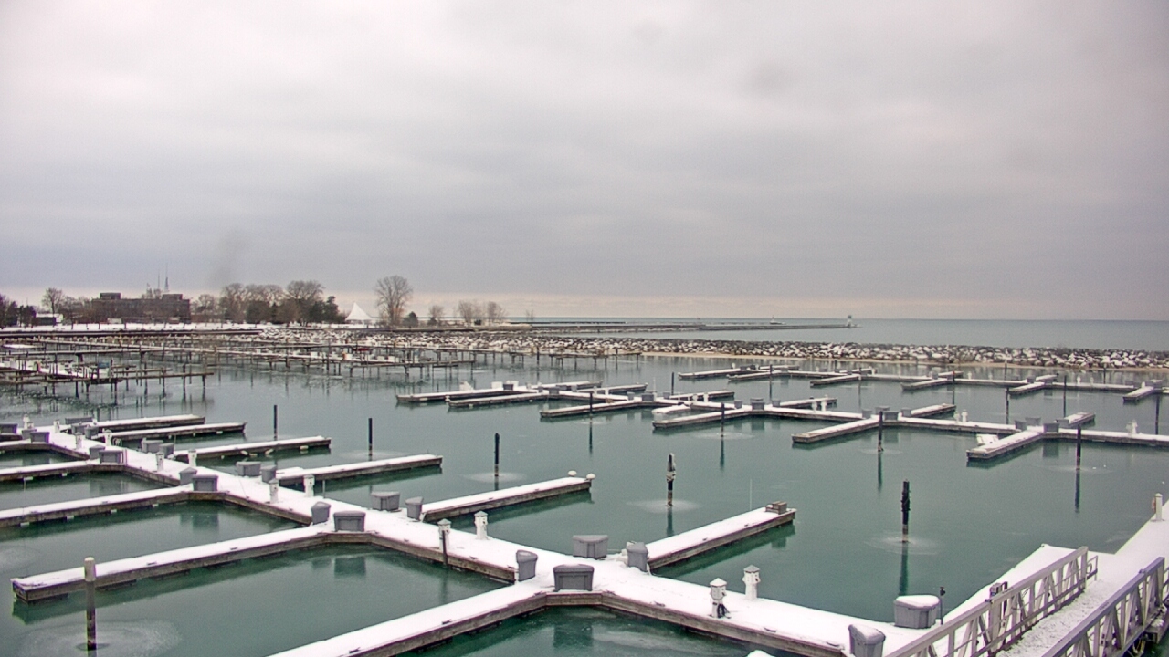 Thumbnail for current weather camera view from Waukegan Harbor and Marina in Waukegan, Illinois