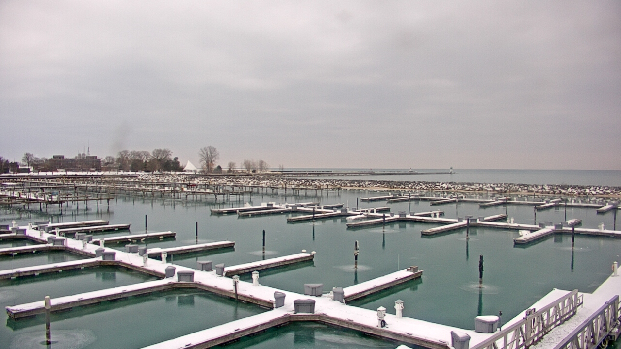 Thumbnail for current weather camera view from Waukegan Harbor and Marina in Waukegan, Illinois