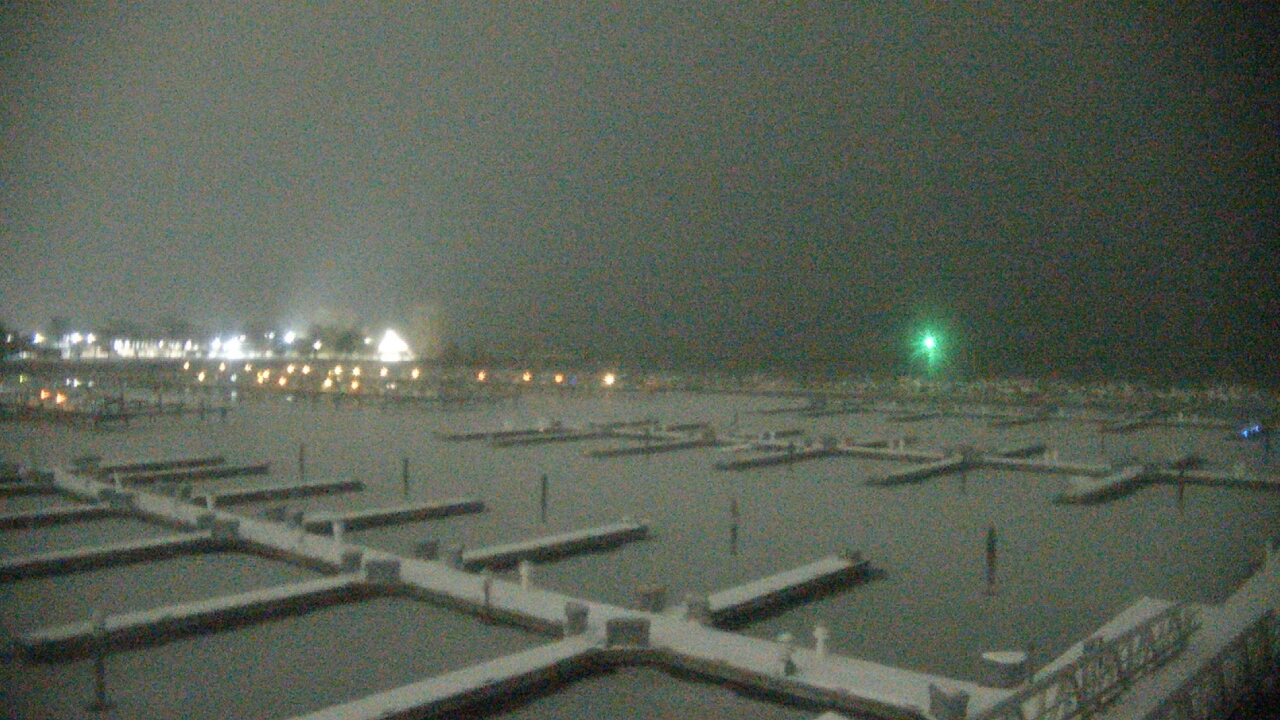 Thumbnail for current weather camera view from Waukegan Harbor and Marina in Waukegan, Illinois