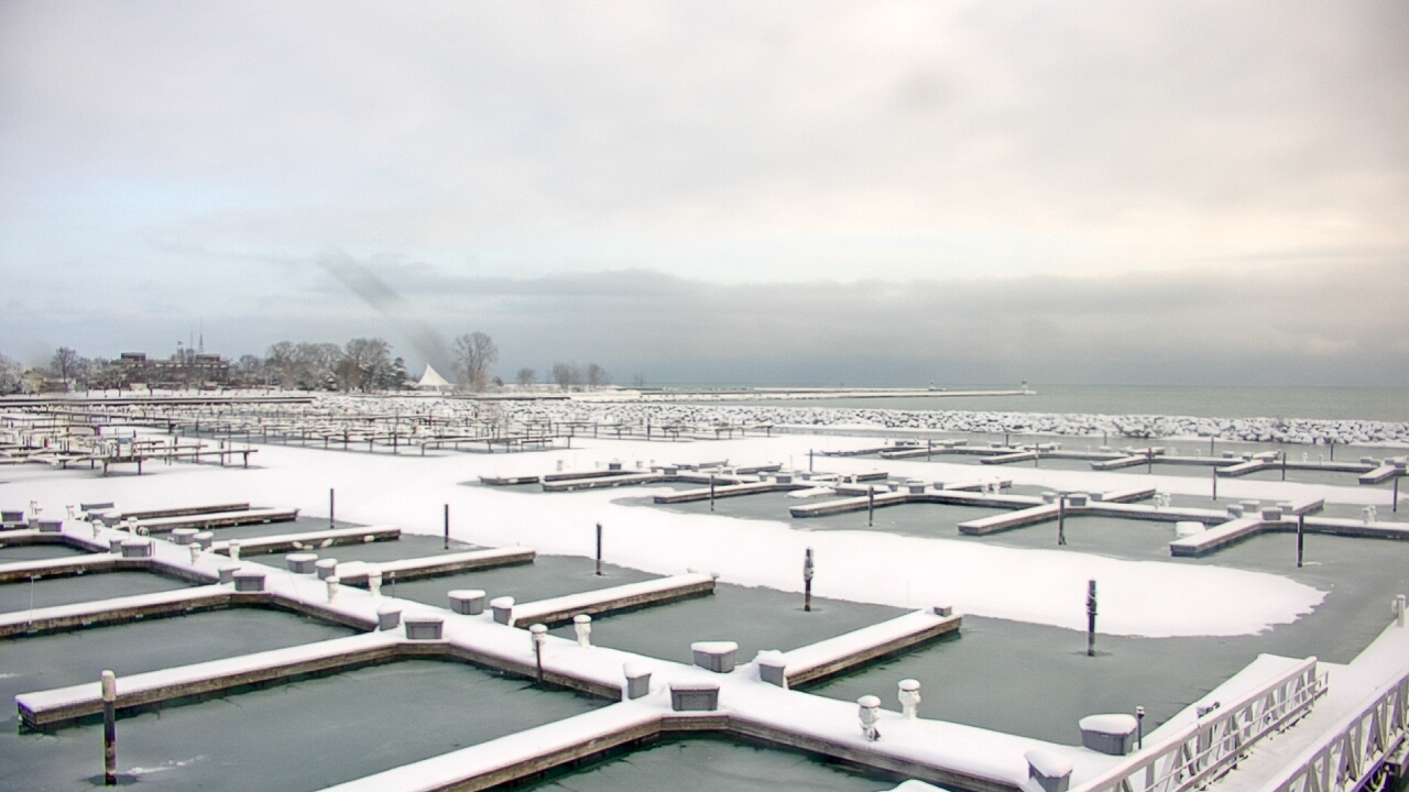 Thumbnail for current weather camera view from Waukegan Harbor and Marina in Waukegan, Illinois