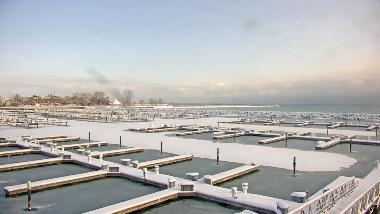 Thumbnail for current weather camera view from Waukegan Harbor and Marina in Waukegan, Illinois