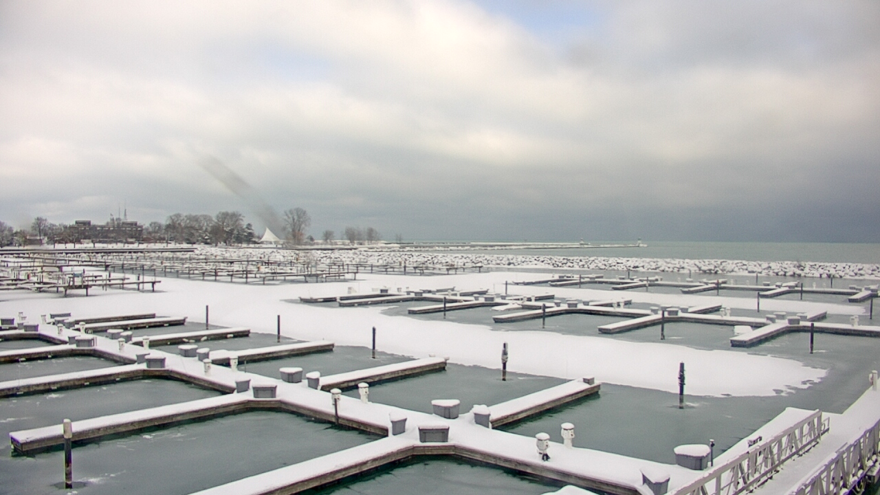 Thumbnail for current weather camera view from Waukegan Harbor and Marina in Waukegan, Illinois