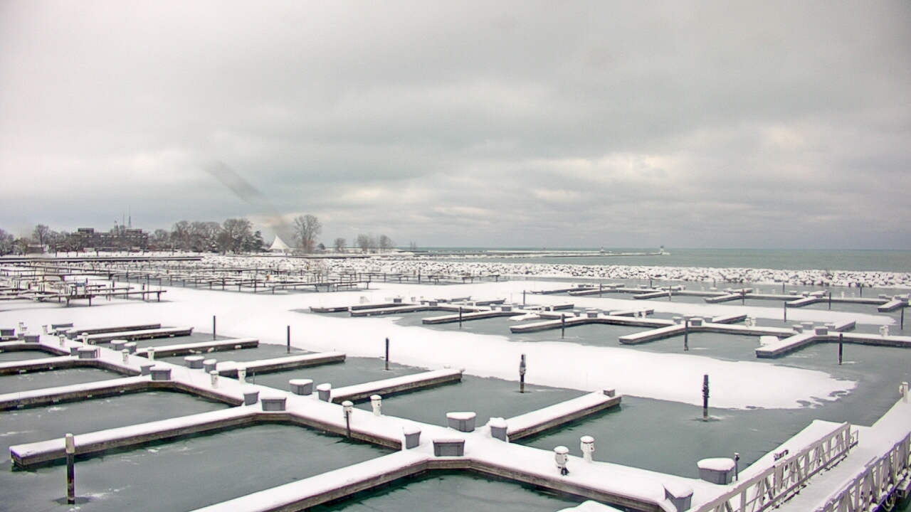 Thumbnail for current weather camera view from Waukegan Harbor and Marina in Waukegan, Illinois