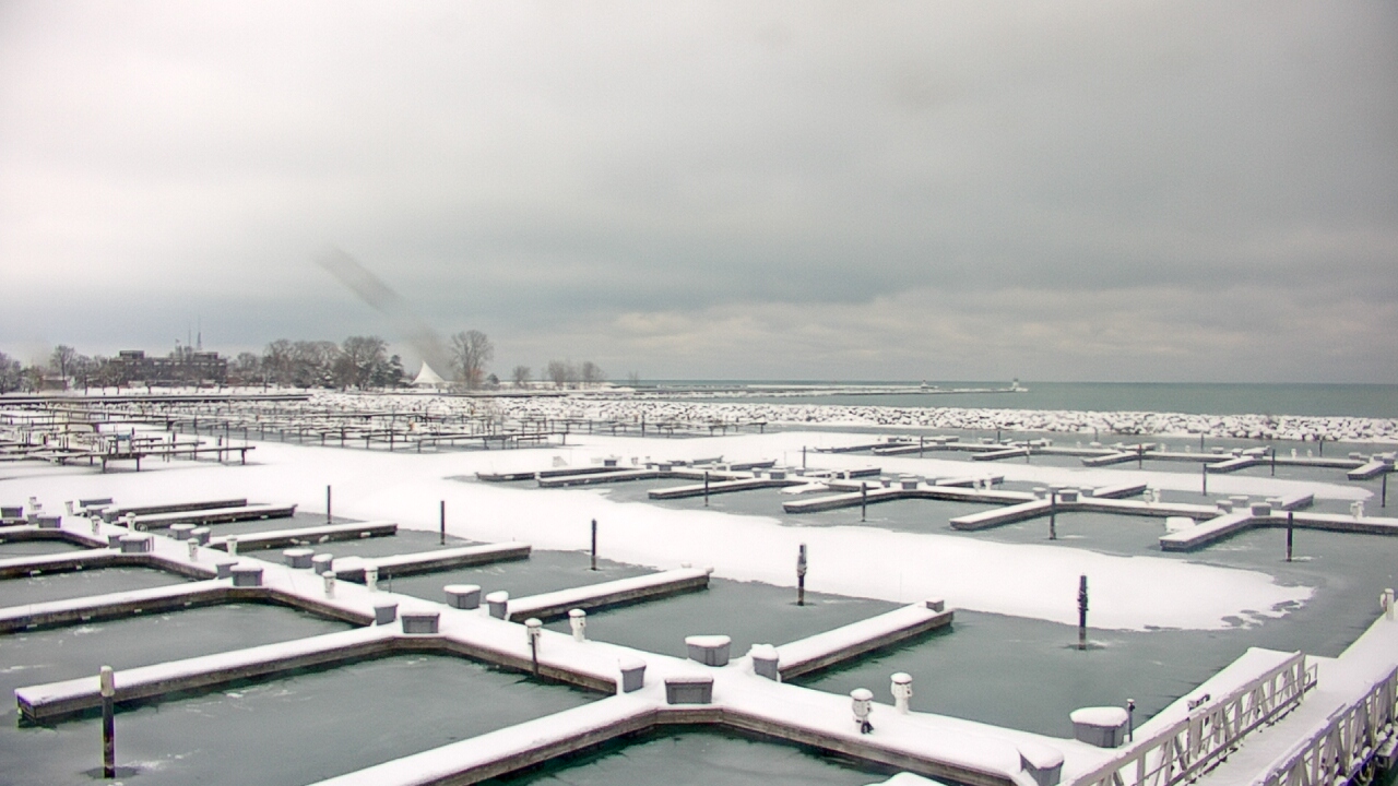 Thumbnail for current weather camera view from Waukegan Harbor and Marina in Waukegan, Illinois