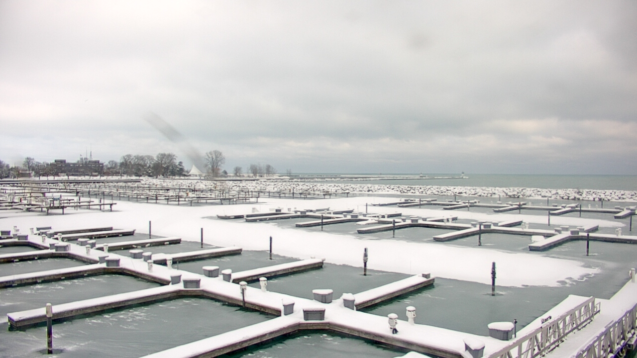 Thumbnail for current weather camera view from Waukegan Harbor and Marina in Waukegan, Illinois