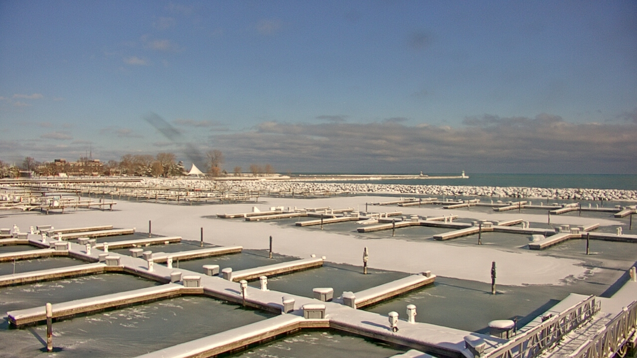 Thumbnail for current weather camera view from Waukegan Harbor and Marina in Waukegan, Illinois