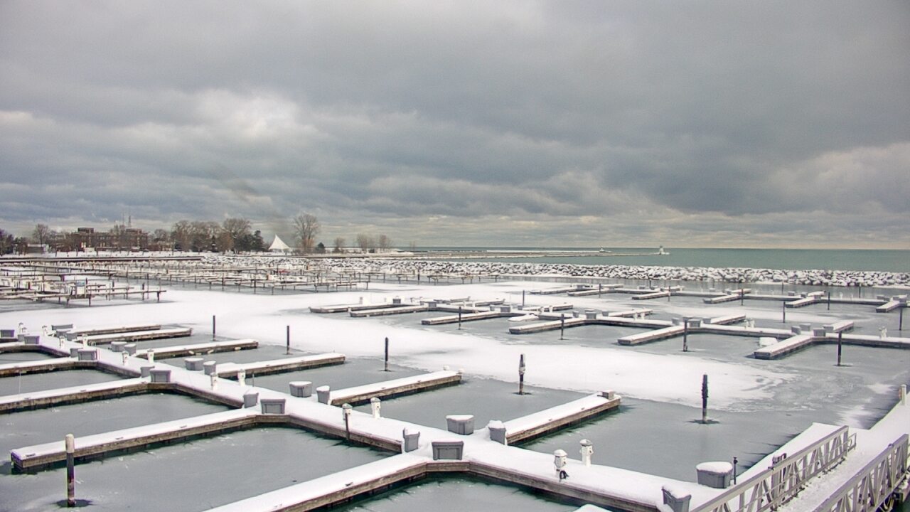 Thumbnail for current weather camera view from Waukegan Harbor and Marina in Waukegan, Illinois