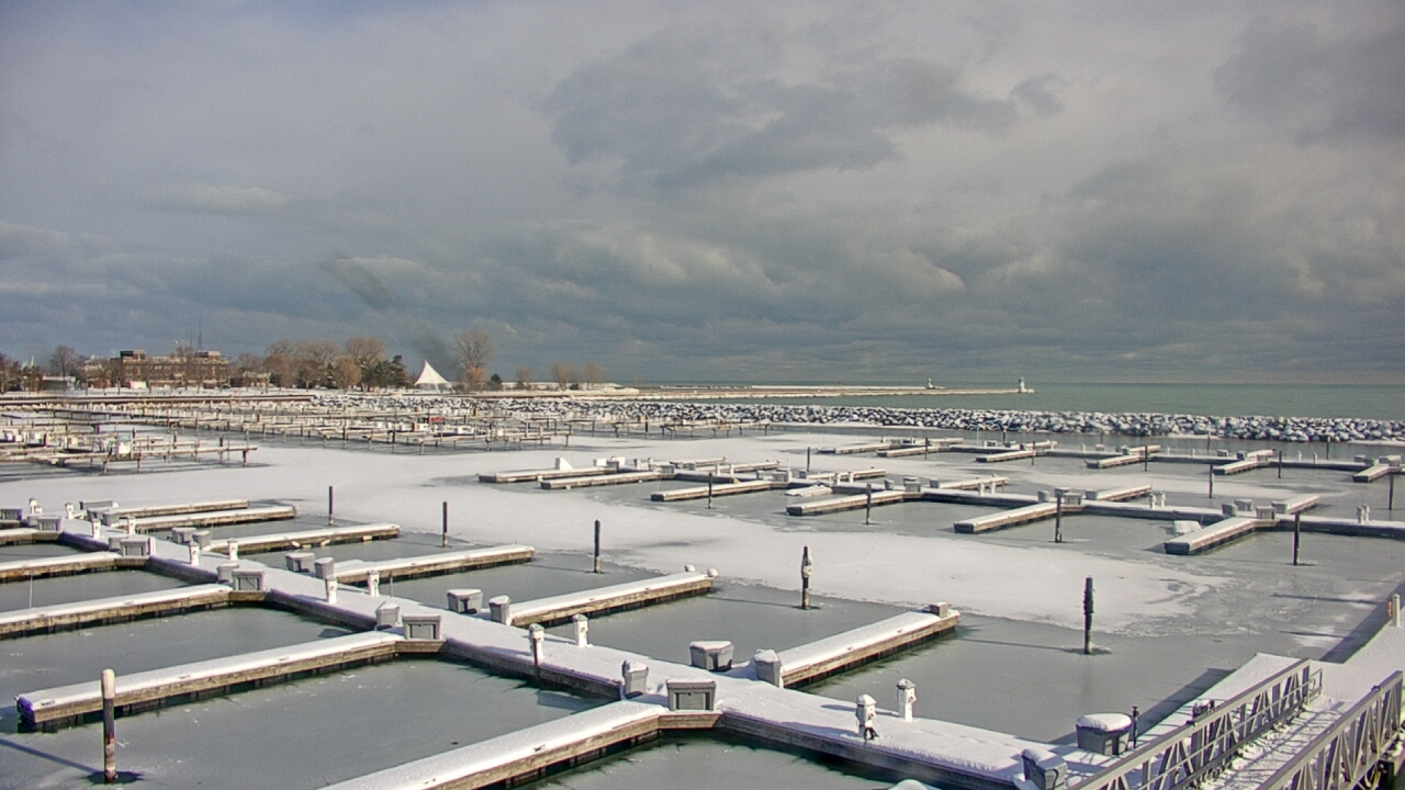 Thumbnail for current weather camera view from Waukegan Harbor and Marina in Waukegan, Illinois