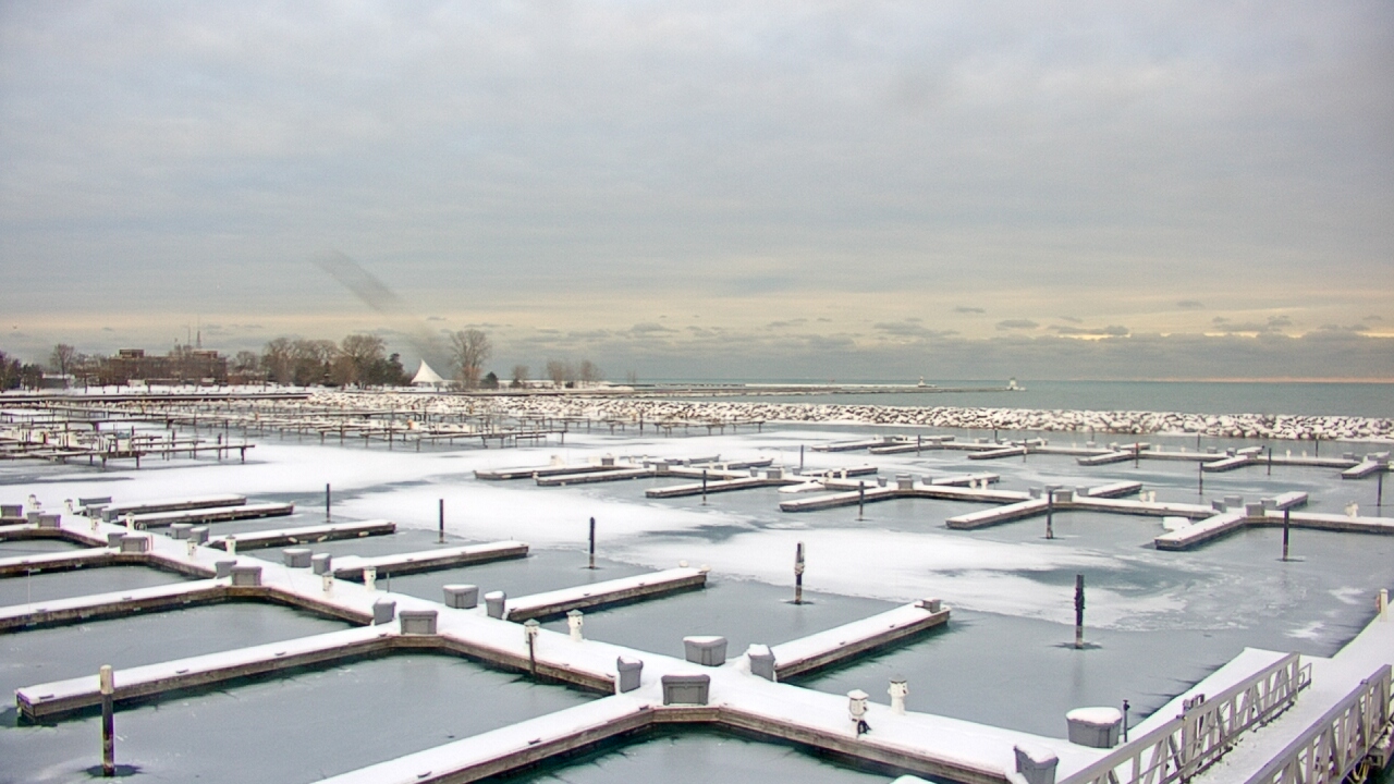 Thumbnail for current weather camera view from Waukegan Harbor and Marina in Waukegan, Illinois