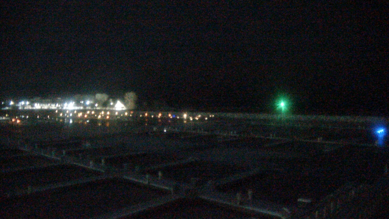 Thumbnail for current weather camera view from Waukegan Harbor and Marina in Waukegan, Illinois