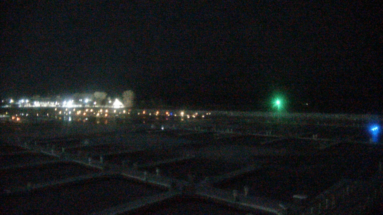 Thumbnail for current weather camera view from Waukegan Harbor and Marina in Waukegan, Illinois