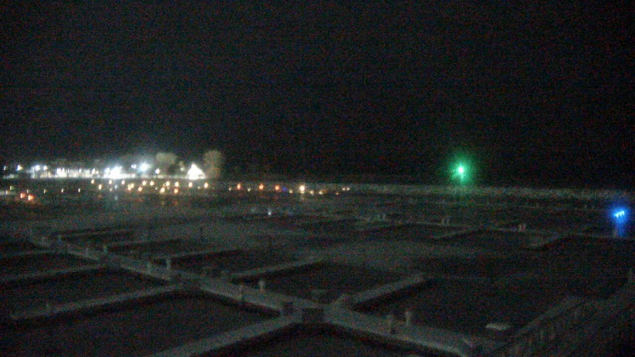 Thumbnail for current weather camera view from Waukegan Harbor and Marina in Waukegan, Illinois