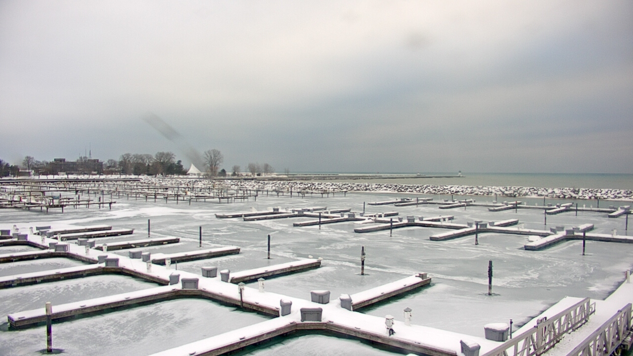 Thumbnail for current weather camera view from Waukegan Harbor and Marina in Waukegan, Illinois