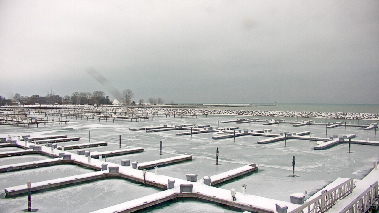 Thumbnail for current weather camera view from Waukegan Harbor and Marina in Waukegan, Illinois