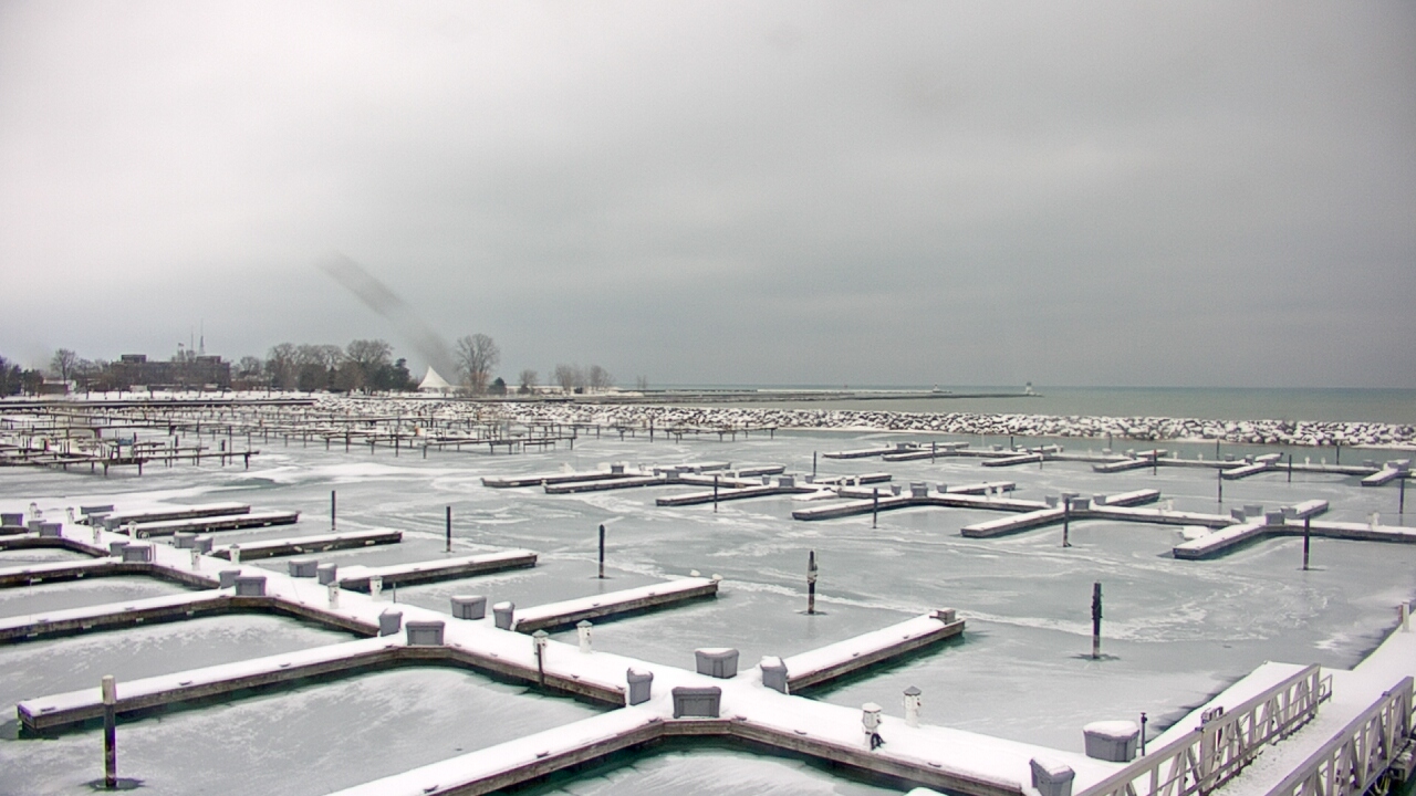 Thumbnail for current weather camera view from Waukegan Harbor and Marina in Waukegan, Illinois