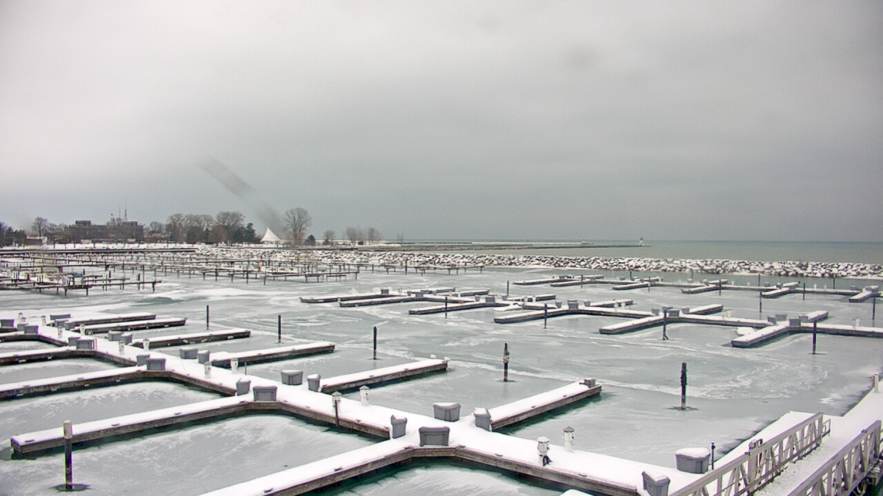 Thumbnail for current weather camera view from Waukegan Harbor and Marina in Waukegan, Illinois