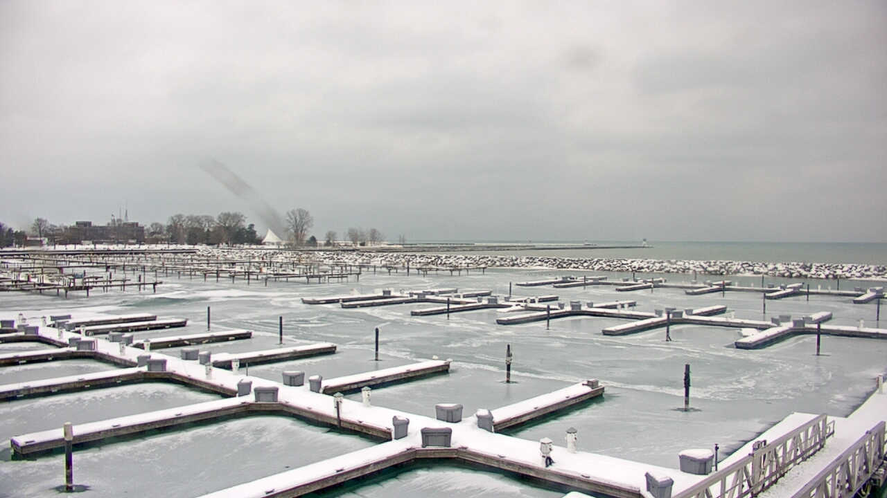 Thumbnail for current weather camera view from Waukegan Harbor and Marina in Waukegan, Illinois