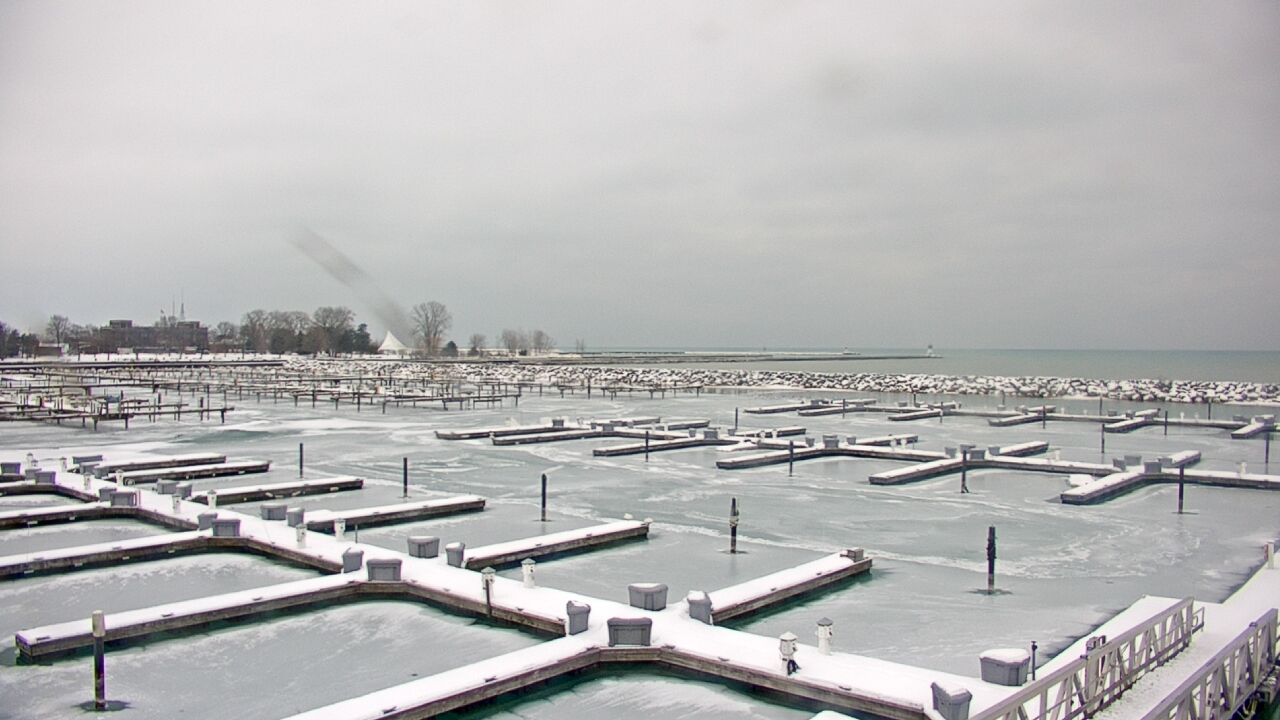 Thumbnail for current weather camera view from Waukegan Harbor and Marina in Waukegan, Illinois