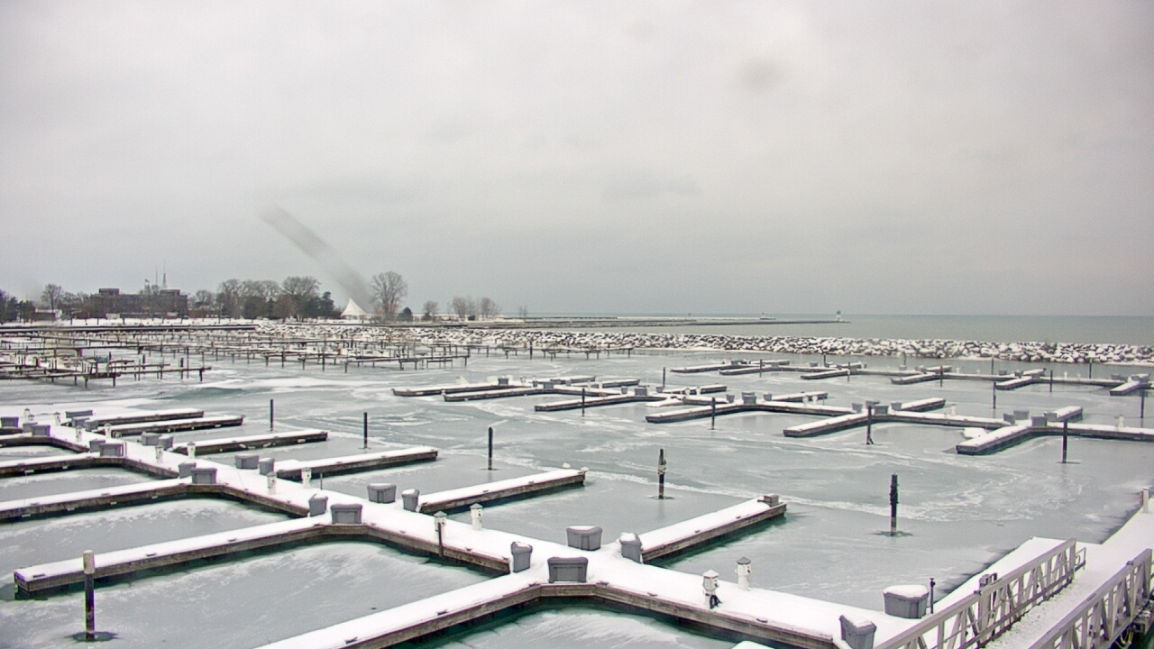 Thumbnail for current weather camera view from Waukegan Harbor and Marina in Waukegan, Illinois