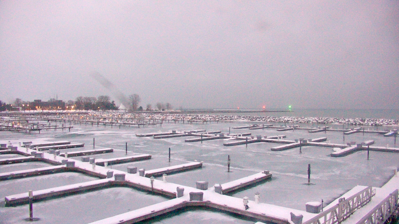 Thumbnail for current weather camera view from Waukegan Harbor and Marina in Waukegan, Illinois