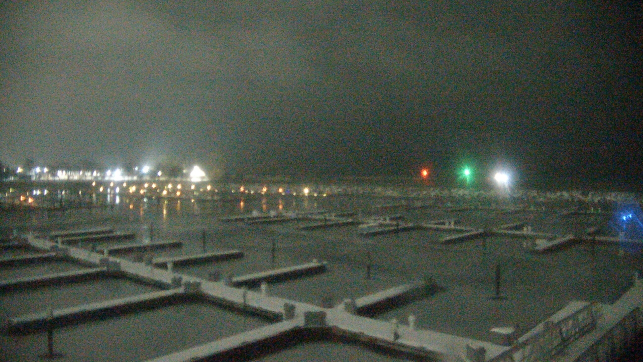 Thumbnail for current weather camera view from Waukegan Harbor and Marina in Waukegan, Illinois