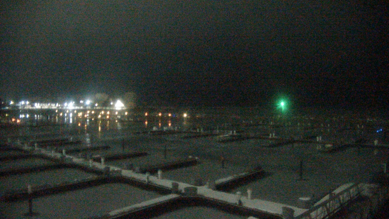 Thumbnail for current weather camera view from Waukegan Harbor and Marina in Waukegan, Illinois