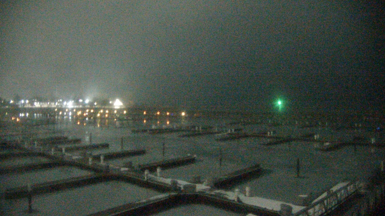 Thumbnail for current weather camera view from Waukegan Harbor and Marina in Waukegan, Illinois