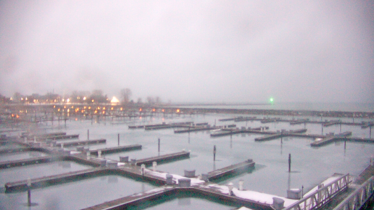 Thumbnail for current weather camera view from Waukegan Harbor and Marina in Waukegan, Illinois