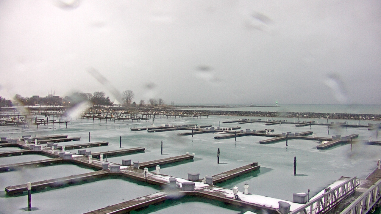 Thumbnail for current weather camera view from Waukegan Harbor and Marina in Waukegan, Illinois