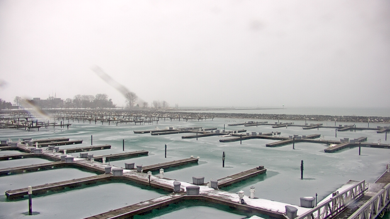 Thumbnail for current weather camera view from Waukegan Harbor and Marina in Waukegan, Illinois
