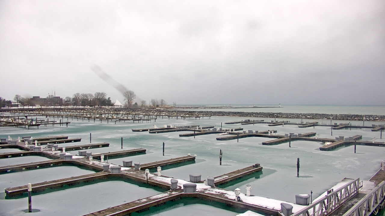 Thumbnail for current weather camera view from Waukegan Harbor and Marina in Waukegan, Illinois