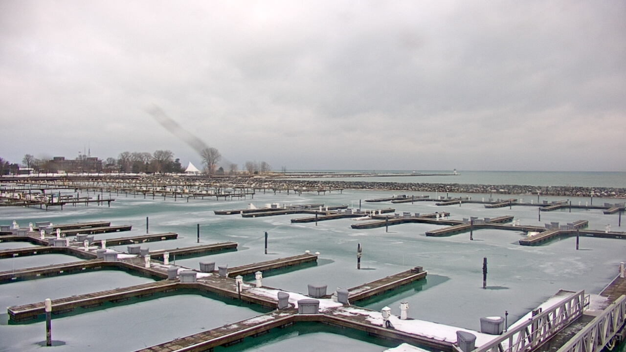 Thumbnail for current weather camera view from Waukegan Harbor and Marina in Waukegan, Illinois