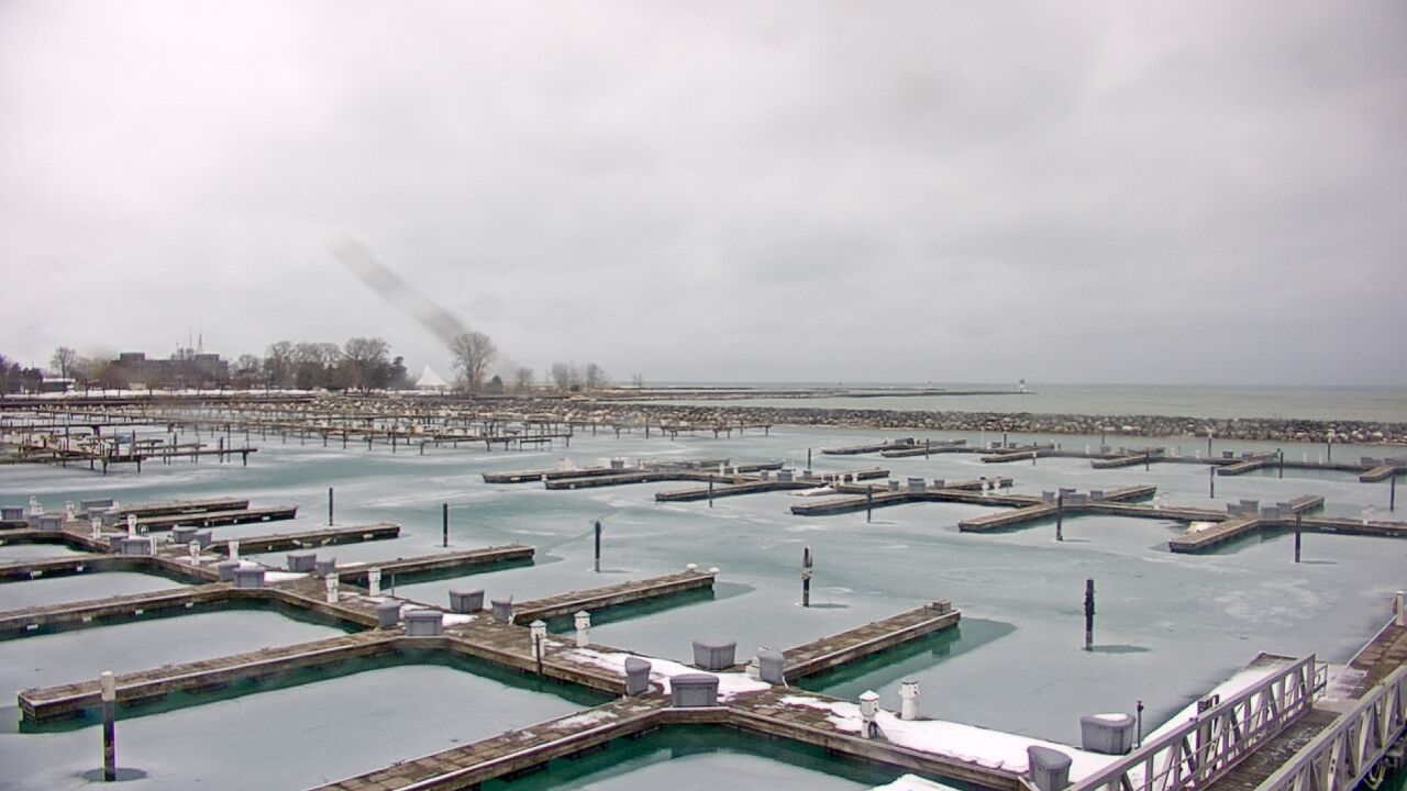 Thumbnail for current weather camera view from Waukegan Harbor and Marina in Waukegan, Illinois