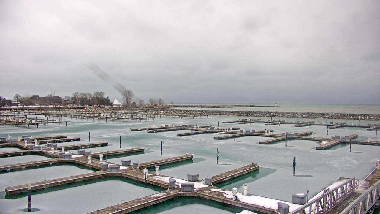 Thumbnail for current weather camera view from Waukegan Harbor and Marina in Waukegan, Illinois