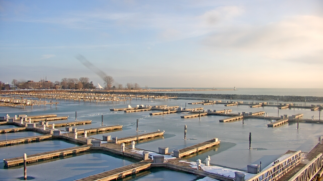 Thumbnail for current weather camera view from Waukegan Harbor and Marina in Waukegan, Illinois