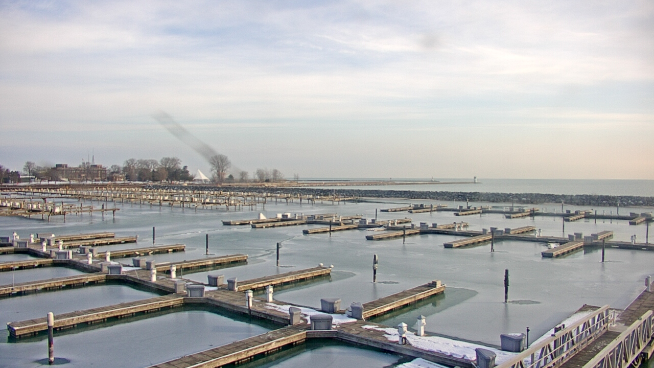 Thumbnail for current weather camera view from Waukegan Harbor and Marina in Waukegan, Illinois