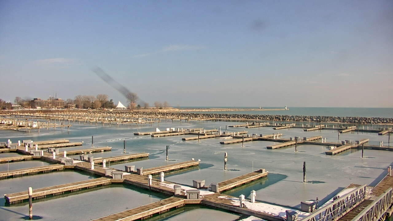 Thumbnail for current weather camera view from Waukegan Harbor and Marina in Waukegan, Illinois