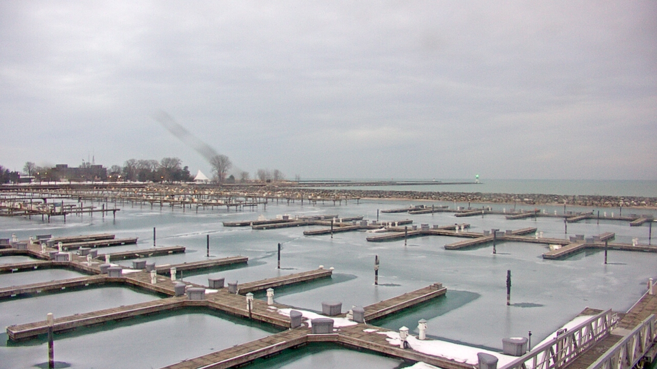 Thumbnail for current weather camera view from Waukegan Harbor and Marina in Waukegan, Illinois