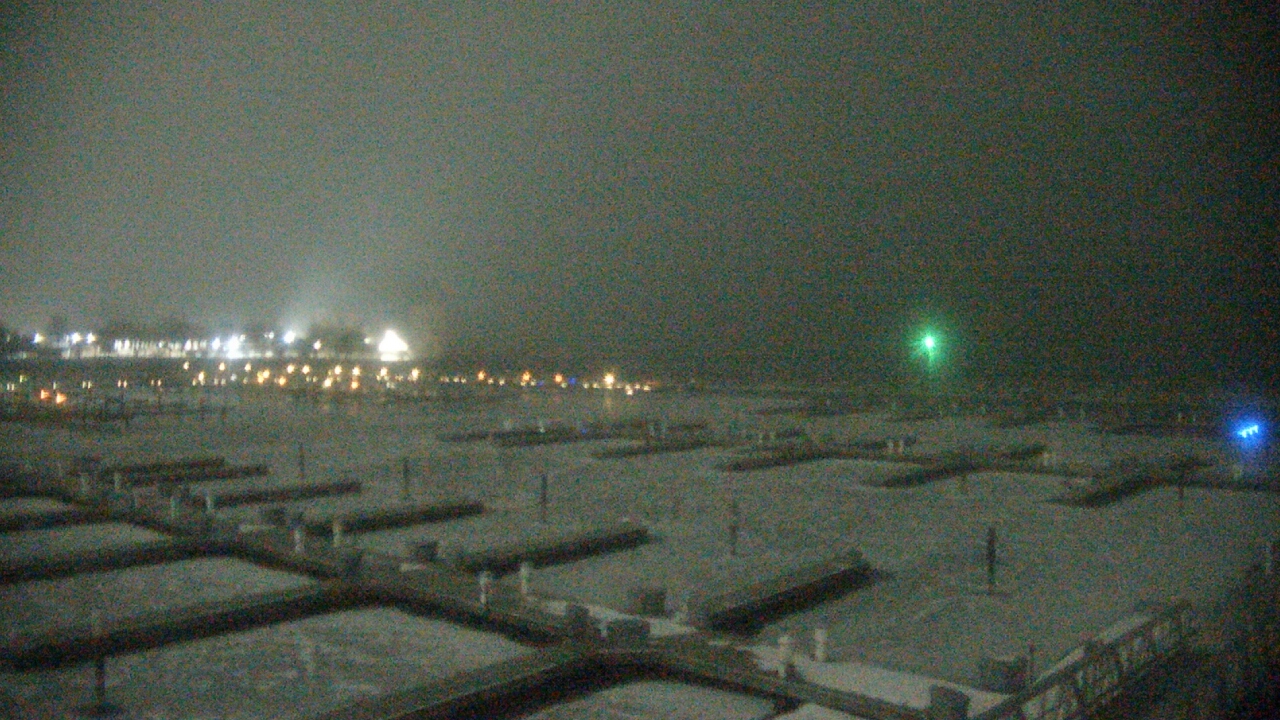 Thumbnail for current weather camera view from Waukegan Harbor and Marina in Waukegan, Illinois