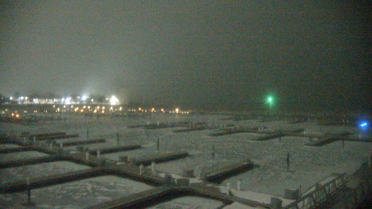 Thumbnail for current weather camera view from Waukegan Harbor and Marina in Waukegan, Illinois