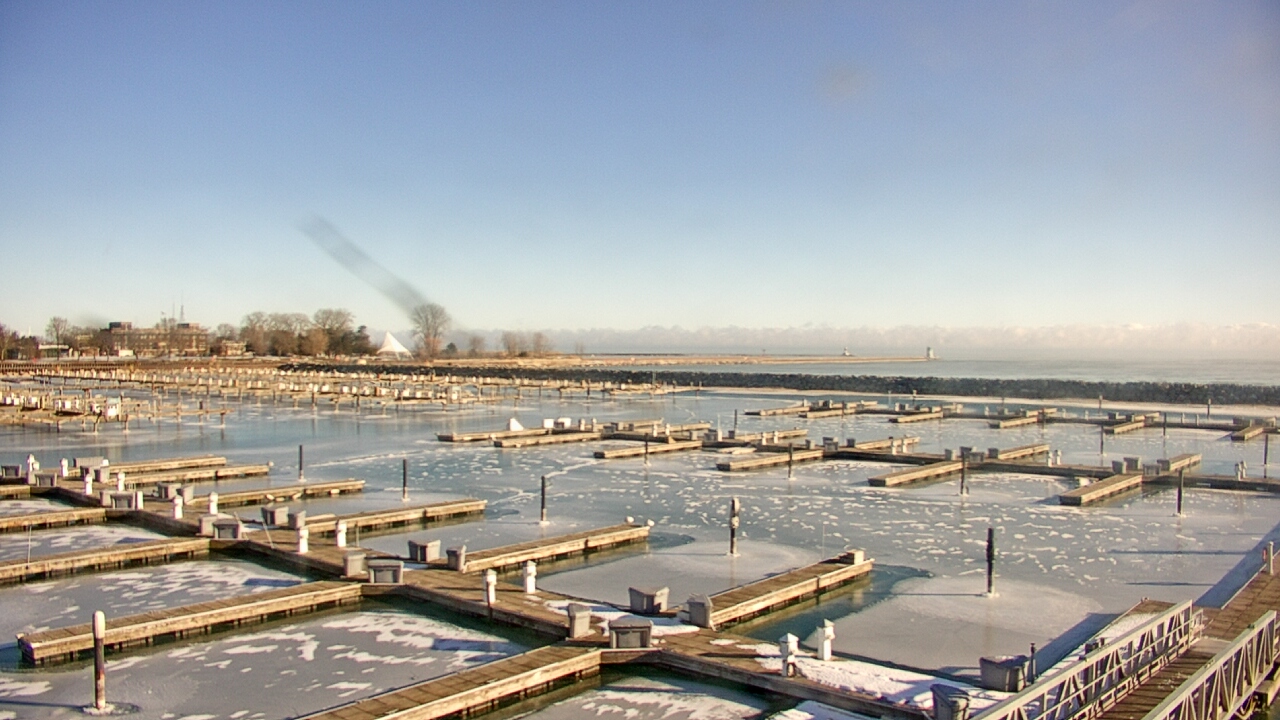 Thumbnail for current weather camera view from Waukegan Harbor and Marina in Waukegan, Illinois