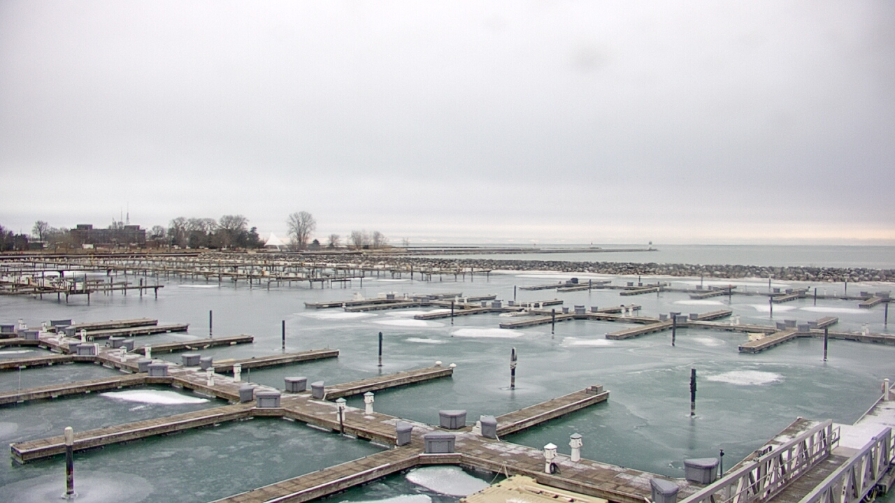 Thumbnail for current weather camera view from Waukegan Harbor and Marina in Waukegan, Illinois